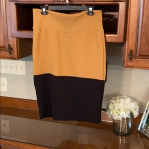 LuLaRoe skirt